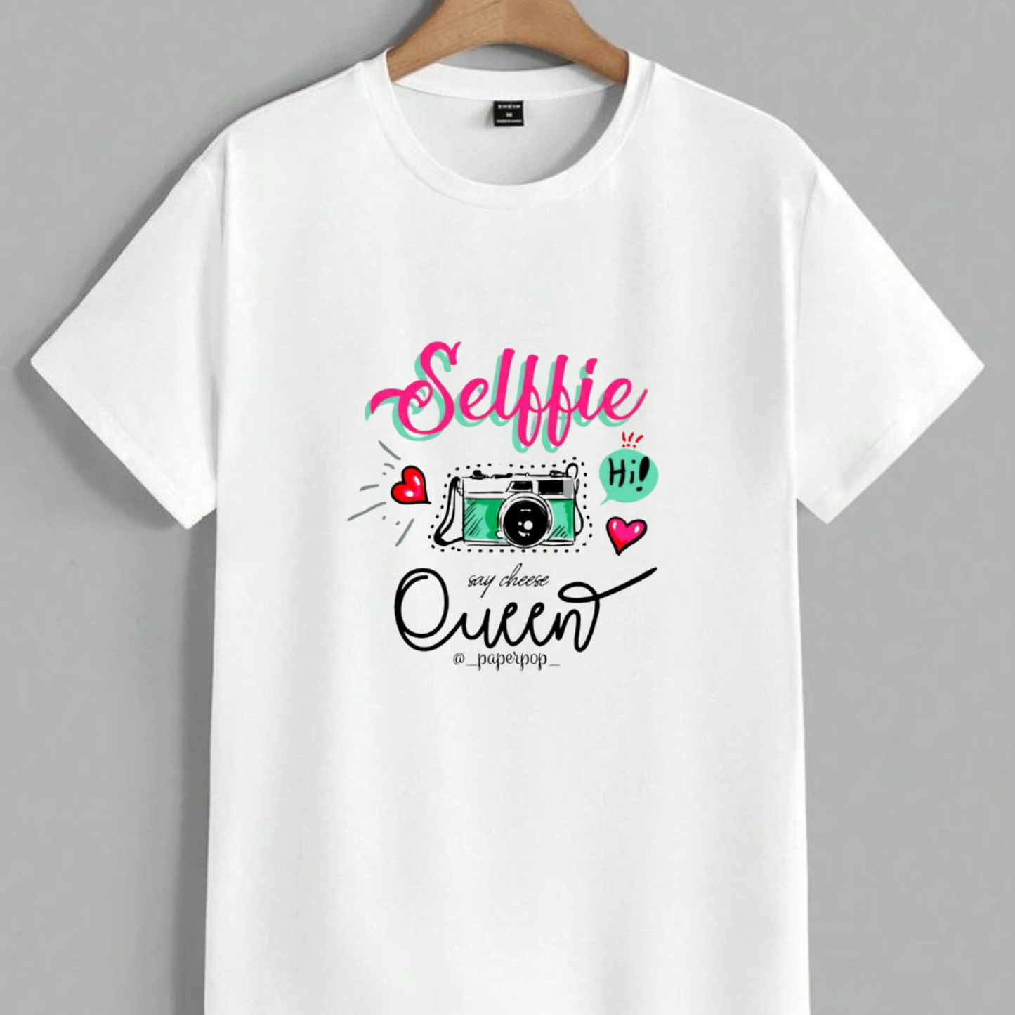 Selfie Queen Camera T-Shirt  | Selfie Queen Aesthetic Clothing