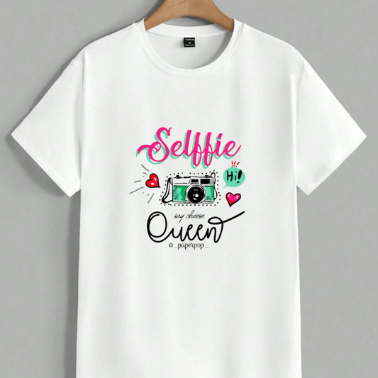 Selfie Queen Camera T-Shirt  | Selfie Queen Aesthetic Clothing